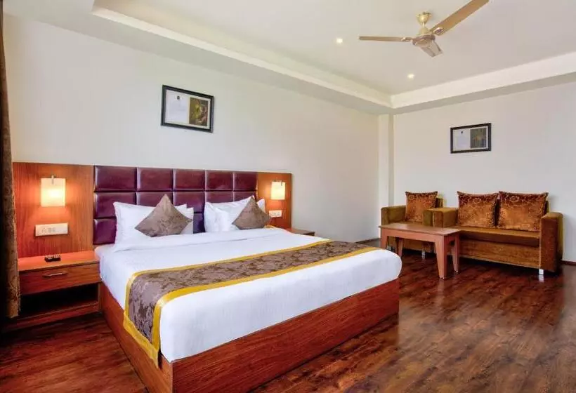 Summit Ttakshang Residency Hotel & Spa Mg Marg