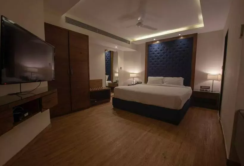 Lemon Tree Hotel Bhopal