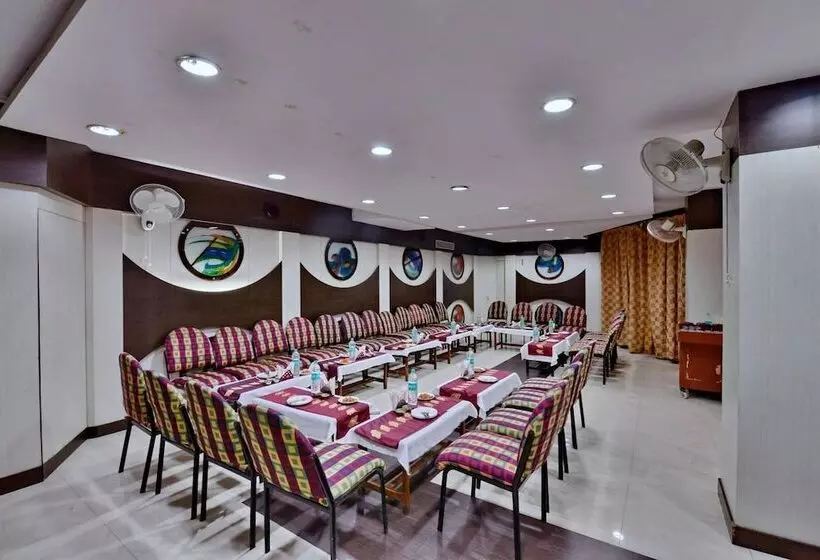 Lemon Tree Hotel Bhopal