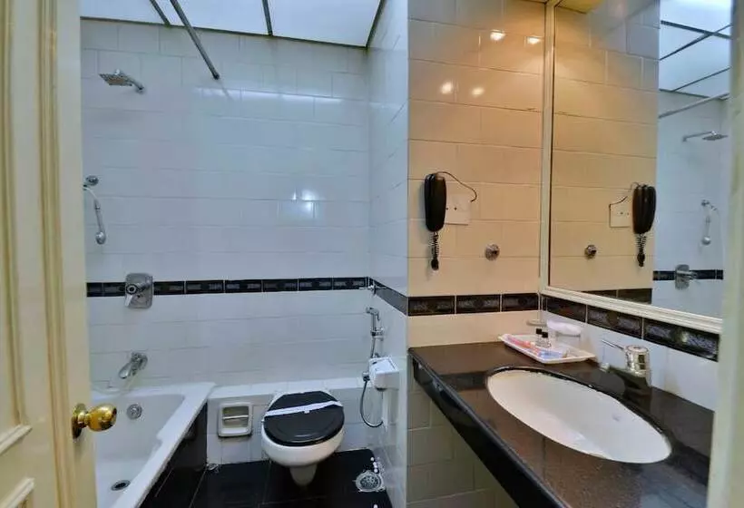 Lemon Tree Hotel Bhopal