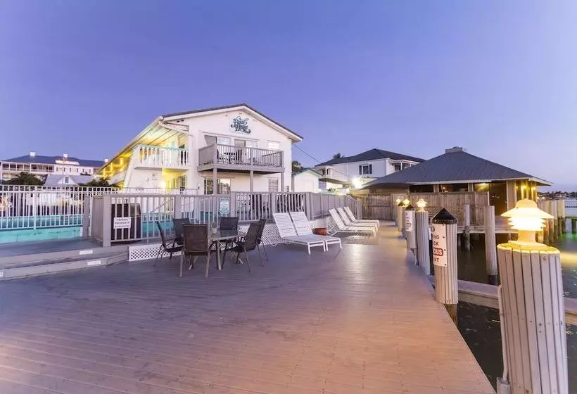 モーテル The Boathouse