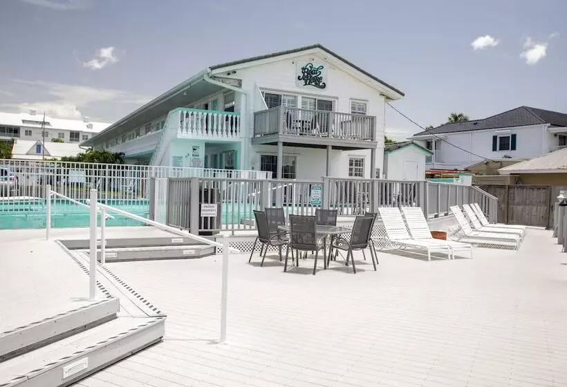 モーテル The Boathouse