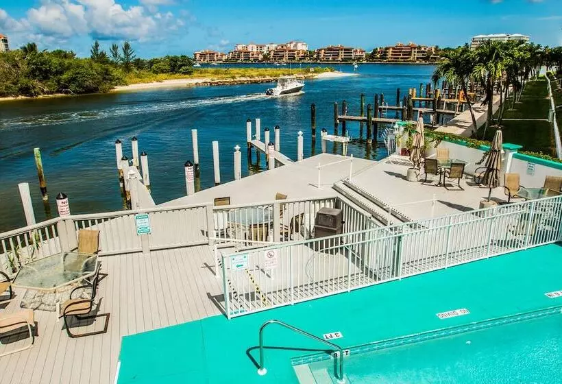 モーテル The Boathouse