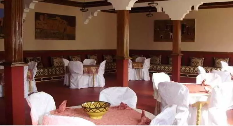 ホテル Auberge Ouahsous