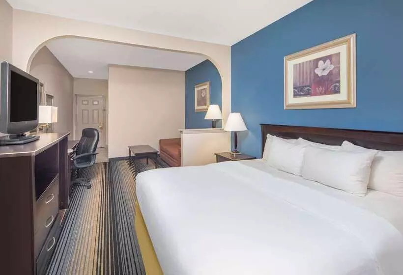 בית מלון כפרי Baymont By Wyndham Laurel