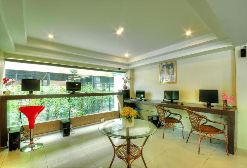 فندق Bs Premier Airport