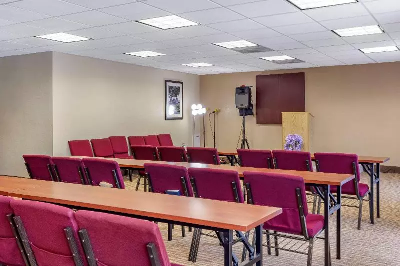 ホテル Comfort Suites Clayton  Garner