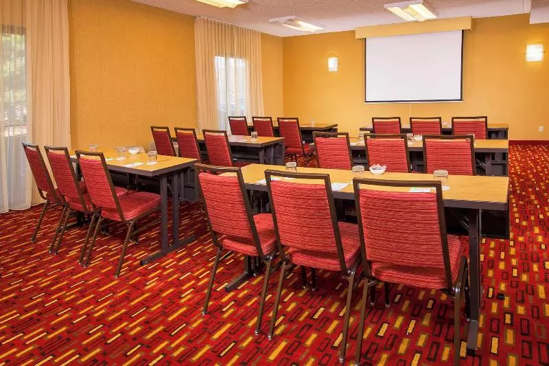 酒店 Courtyard Manassas Battlefield Park