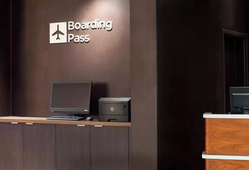 هتل Courtyard Omaha Downtown/old Market Area