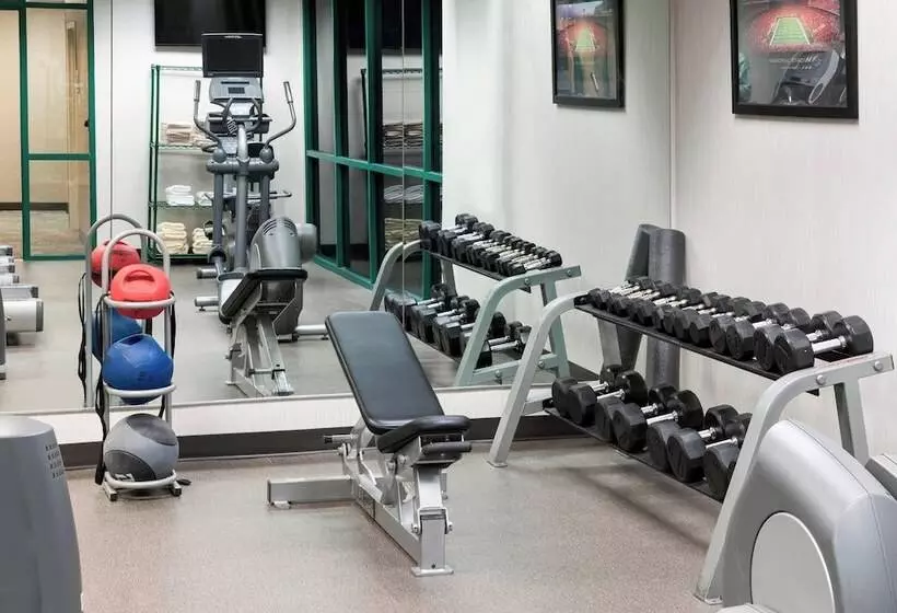 هتل Courtyard Omaha Downtown/old Market Area