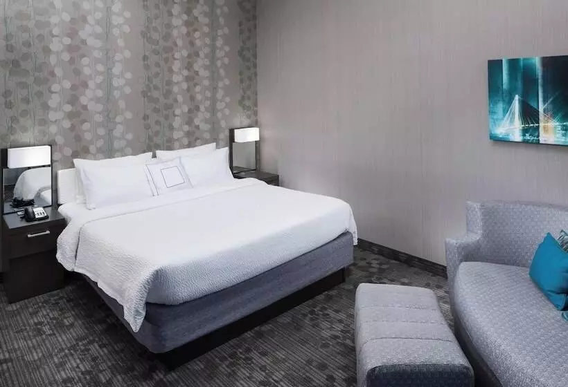 هتل Courtyard Omaha Downtown/old Market Area