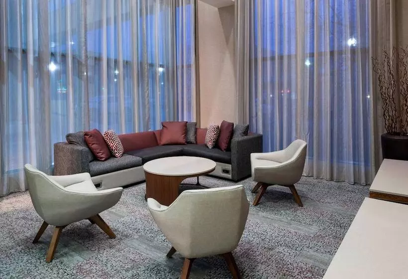 هتل Courtyard Omaha Downtown/old Market Area