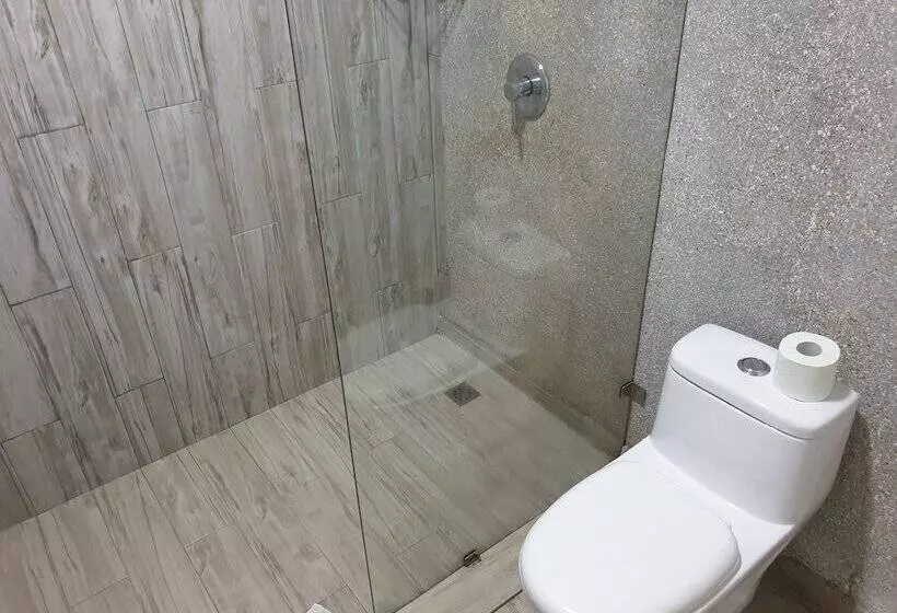 هتل Djembe Beach Resort