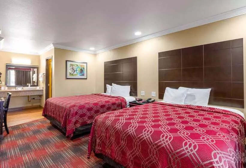 酒店 Econo Lodge Inn & Suites Escondido Downtown