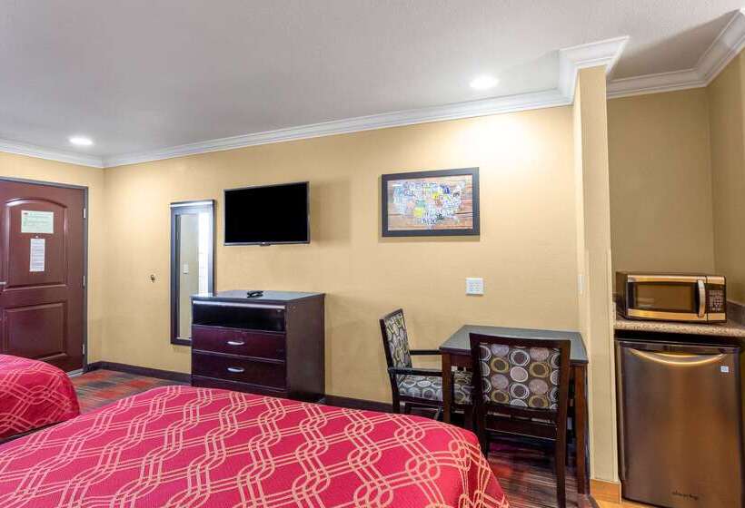 فندق Econo Lodge Inn & Suites Escondido Downtown
