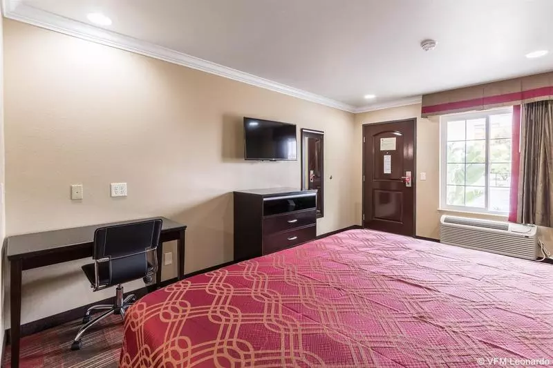 酒店 Econo Lodge Inn & Suites Escondido Downtown