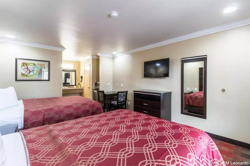 酒店 Econo Lodge Inn & Suites Escondido Downtown