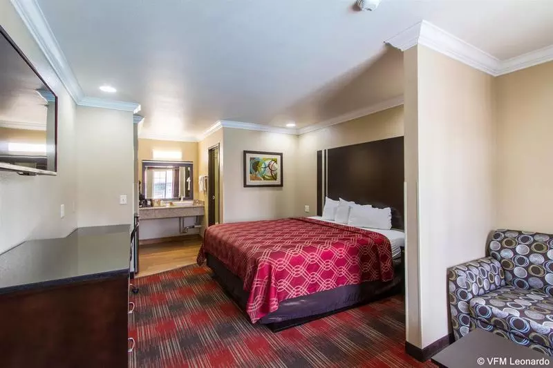 酒店 Econo Lodge Inn & Suites Escondido Downtown
