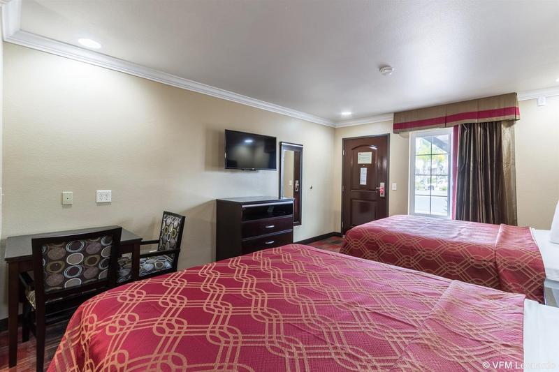 فندق Econo Lodge Inn & Suites Escondido Downtown