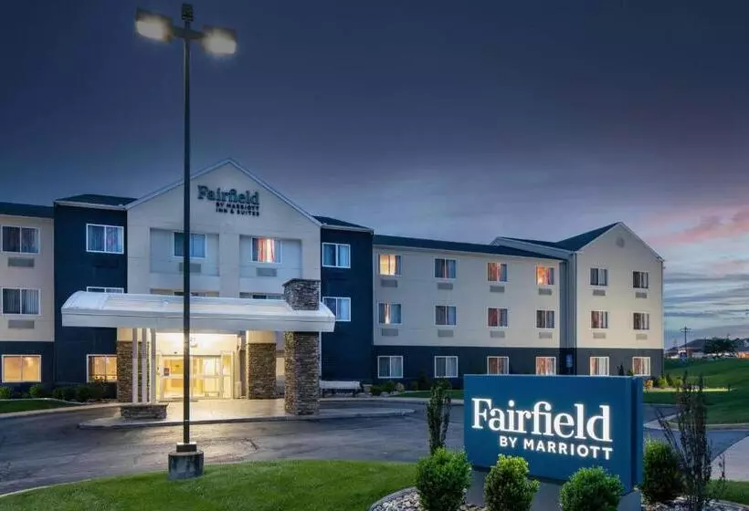 בית מלון כפרי Fairfield Inn & Suites Jefferson City