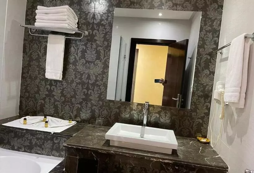 ホテル La Capitale