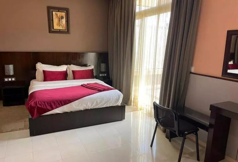 ホテル La Capitale