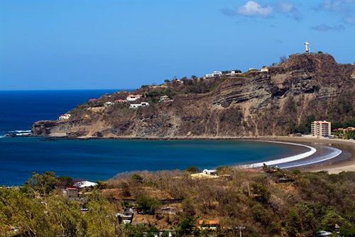 فندق Pelican Eyes Resort & Spa