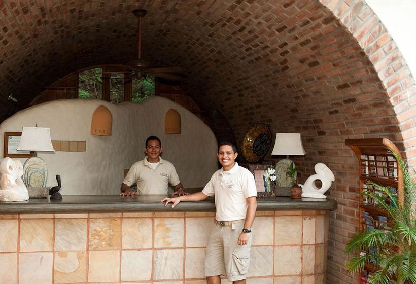 فندق Pelican Eyes Resort & Spa