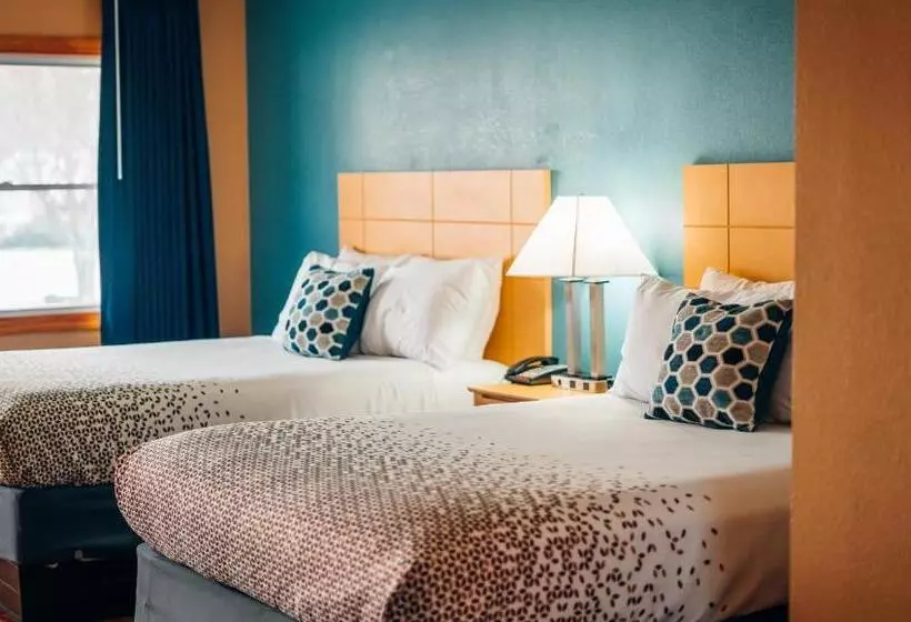 Отель Quiet Corner Inn