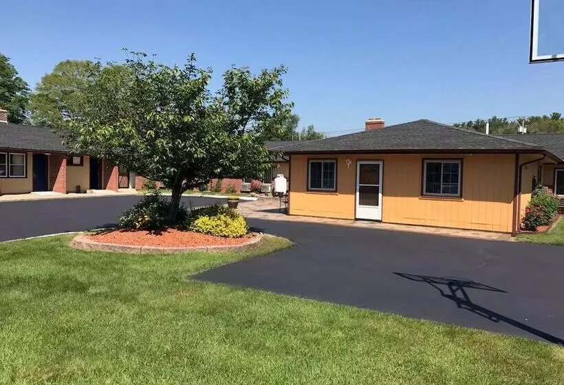 Отель Quiet Corner Inn