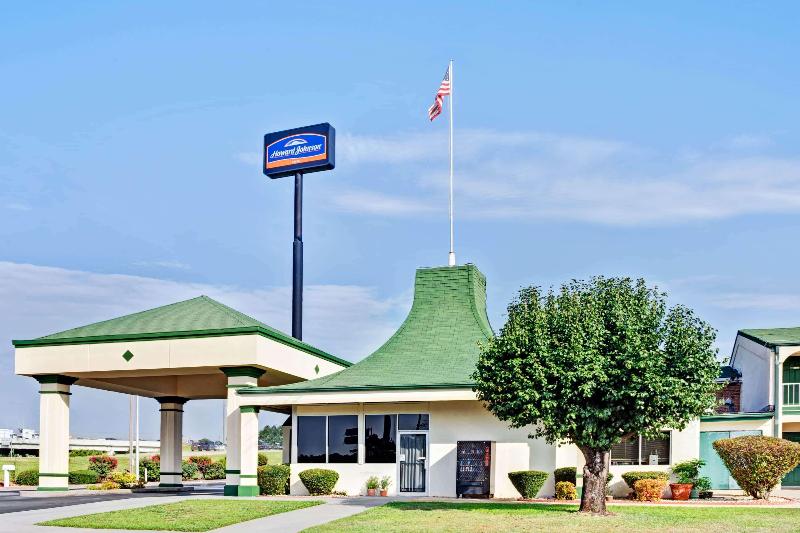 호텔 Super 8 By Wyndham Mcdonough Ga