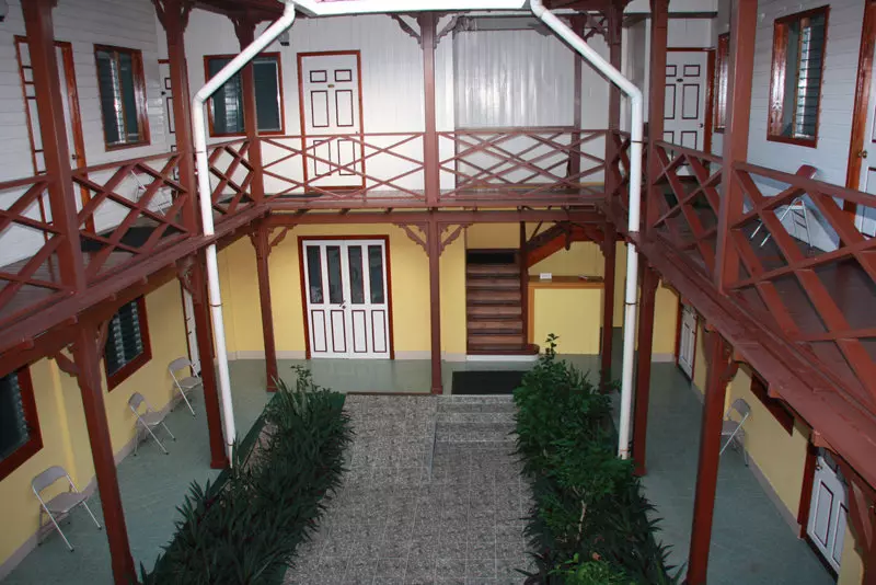 هتل Truj Swan S Cay