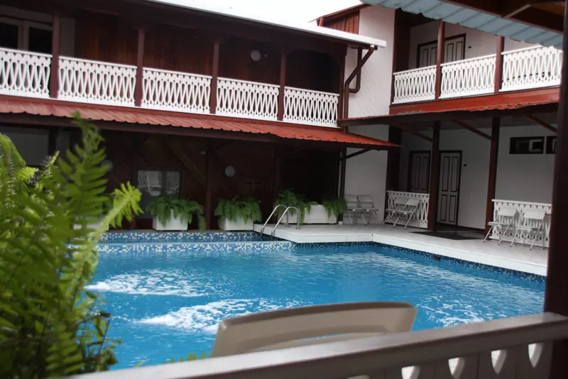 هتل Truj Swan S Cay