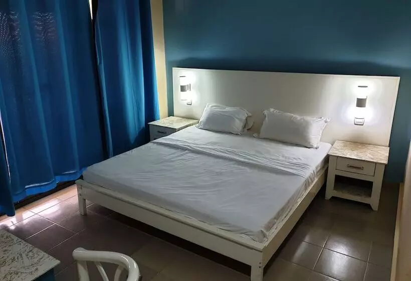 هتل Djembe Beach Resort