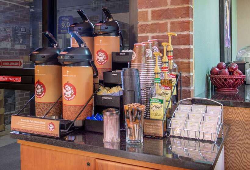 בית מלון כפרי Americinn By Wyndham New London