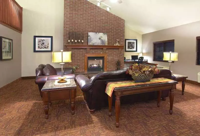 Отель Americinn By Wyndham New London