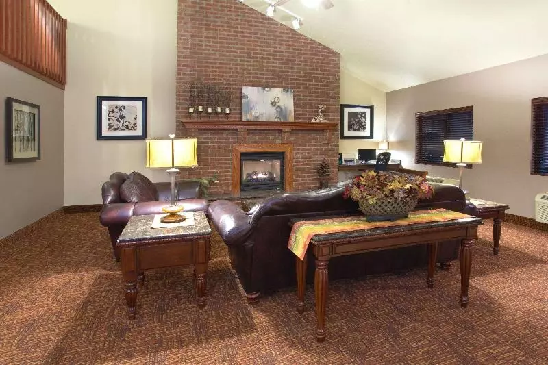 Отель Americinn By Wyndham New London