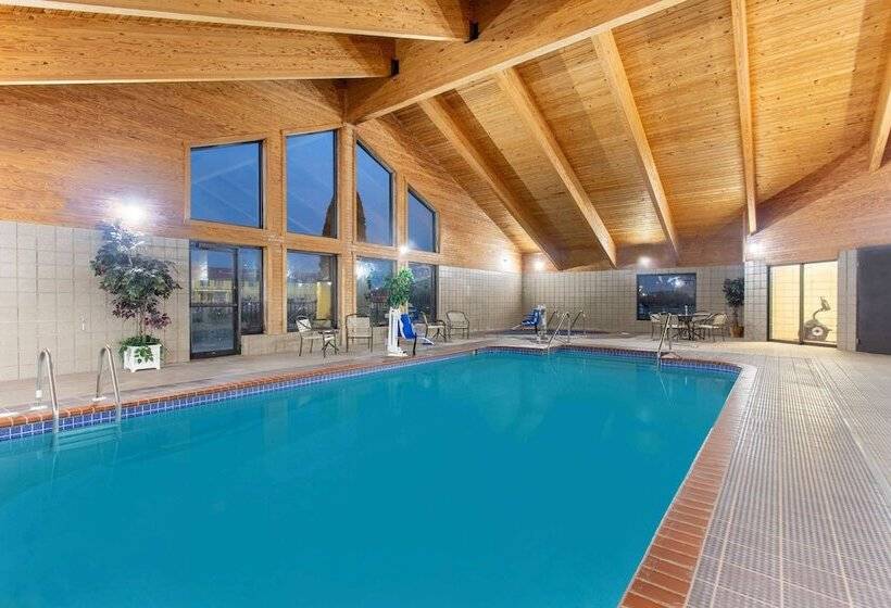 בית מלון כפרי Americinn By Wyndham New London