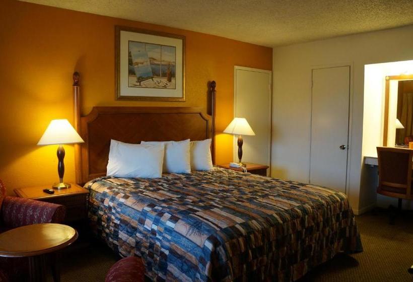 酒店 Classic Inn Red Bluff