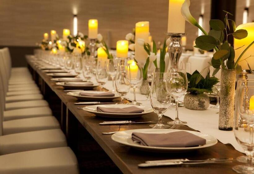 فندق Commonwealth