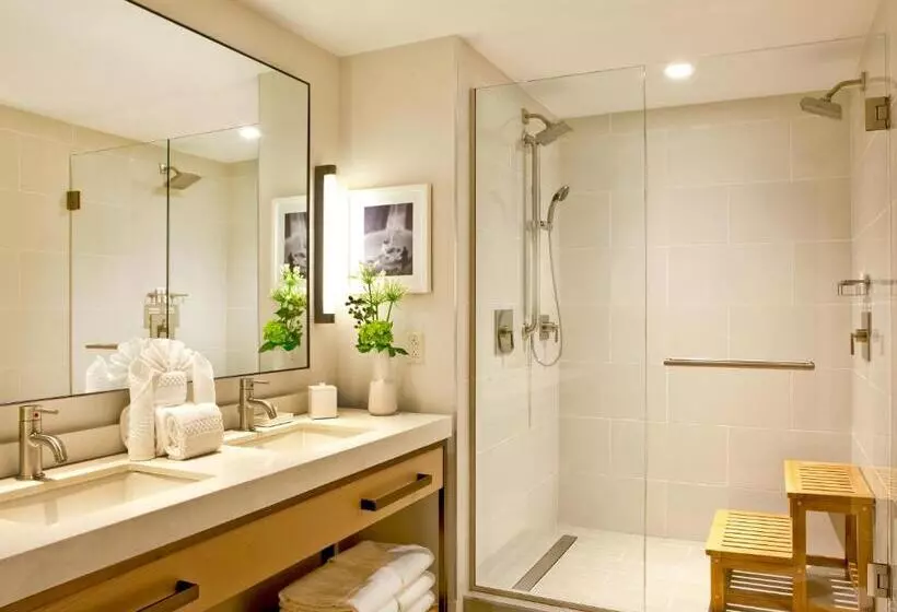 ホテル Commonwealth