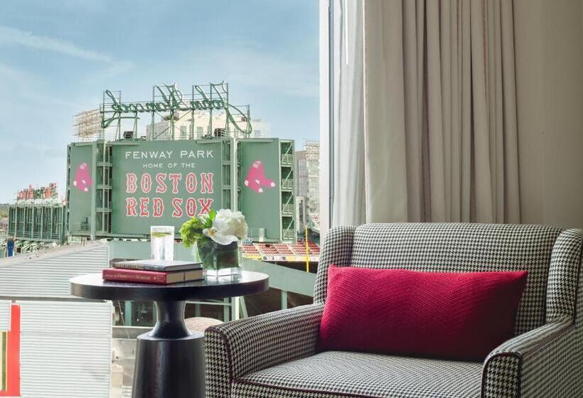 فندق Commonwealth