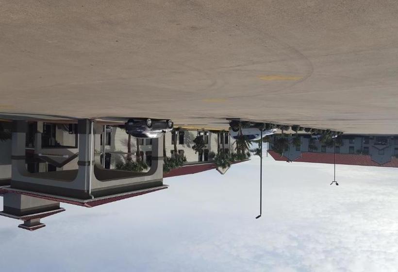 酒店 Days Inn By Wyndham Galliano La