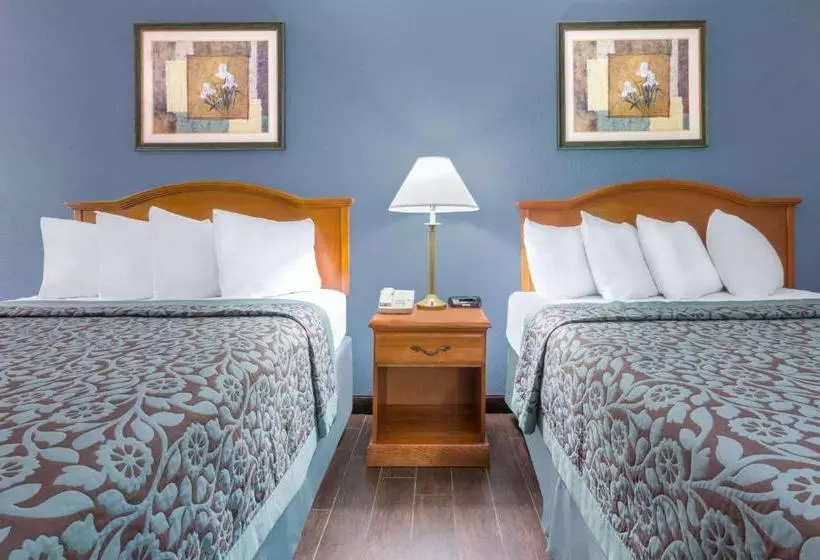 Отель Days Inn By Wyndham Galliano La