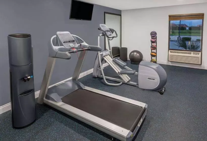 Отель Days Inn By Wyndham Galliano La