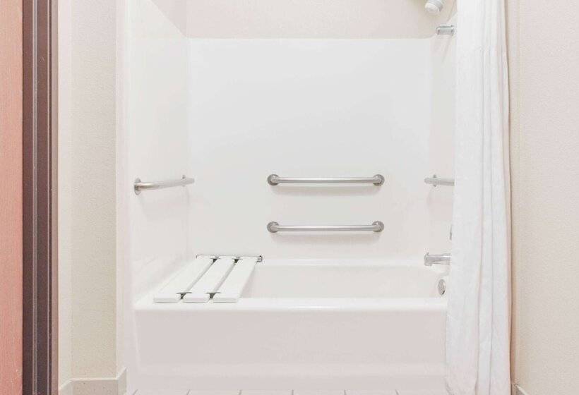 Отель Days Inn By Wyndham Mesquite Rodeo Tx