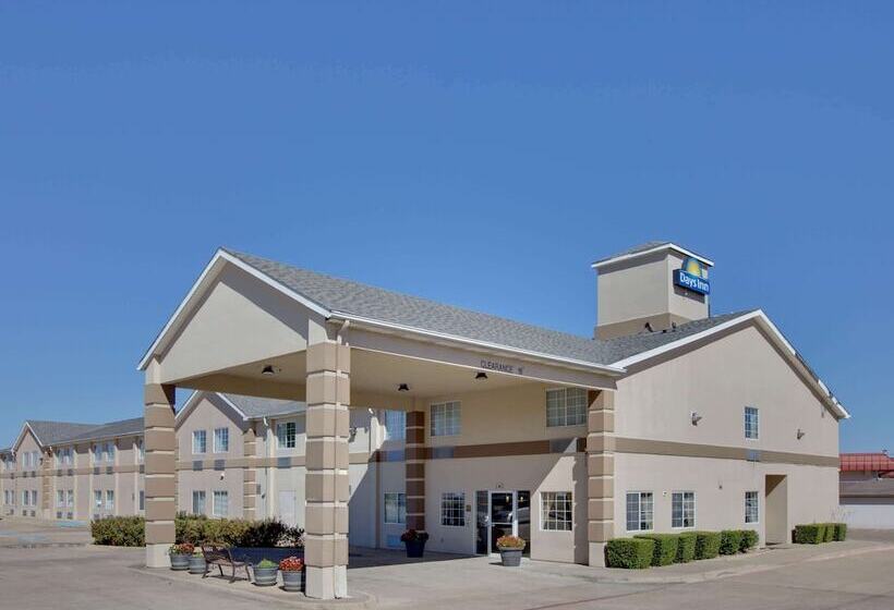 Отель Days Inn By Wyndham Mesquite Rodeo Tx