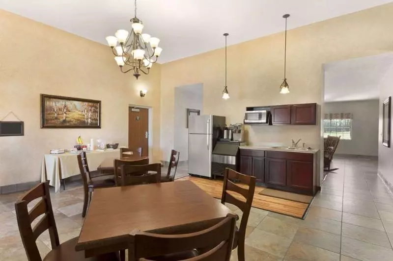 호텔 Days Inn Carrollton