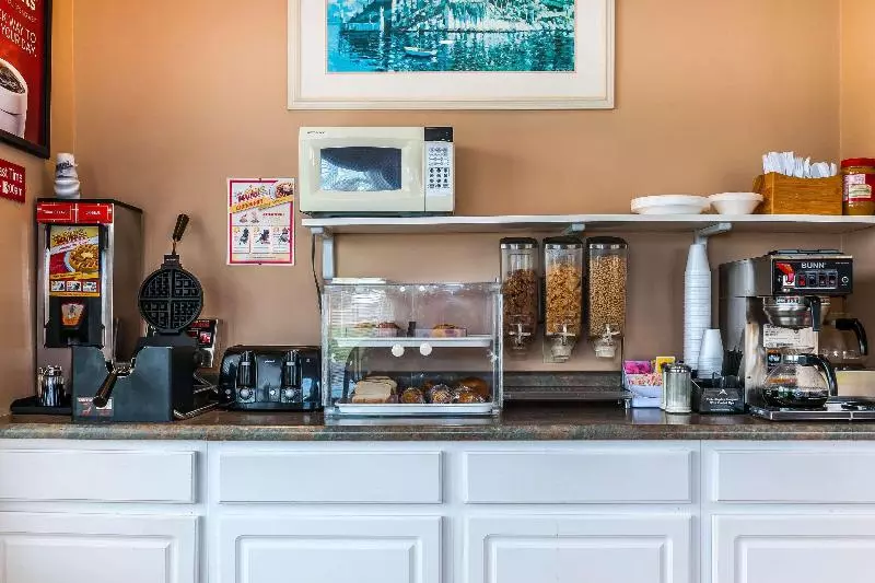 酒店 Econo Lodge Vincennes