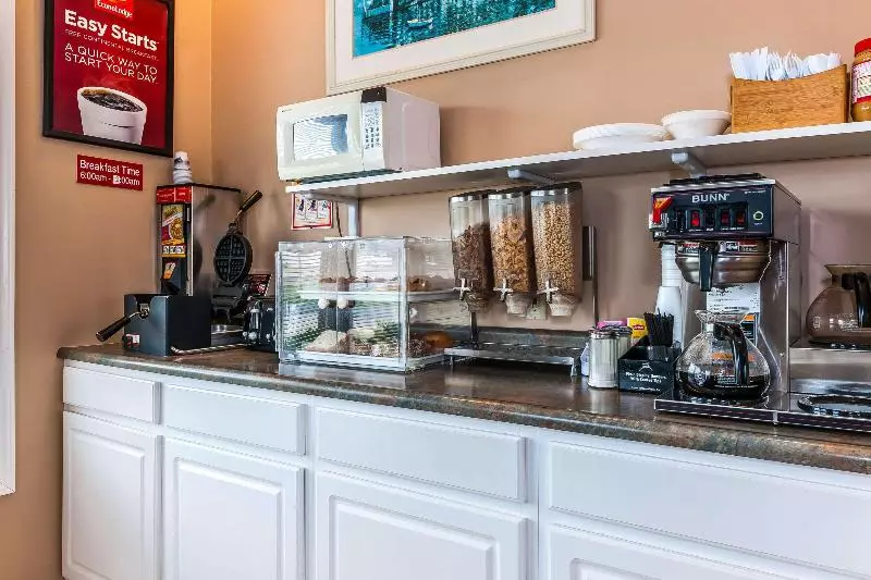 酒店 Econo Lodge Vincennes